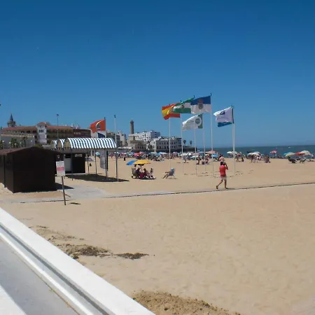 300-meter-bis-zum-strand-caracola-wohnung-mit-garten