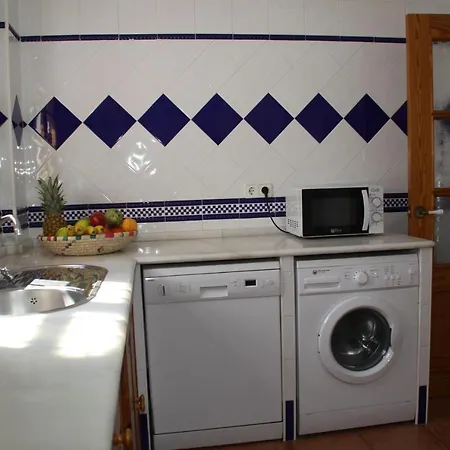 300-meter-bis-zum-strand-caracola-wohnung-mit-garten
