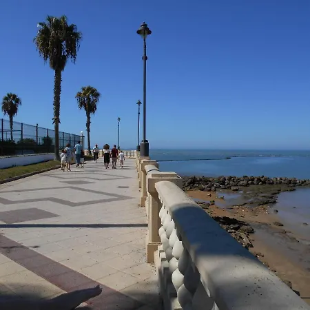 300-meter-bis-zum-strand-caracola-wohnung-mit-garten *