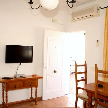 300-meter-bis-zum-strand-caracola-wohnung-mit-garten Чипиона
