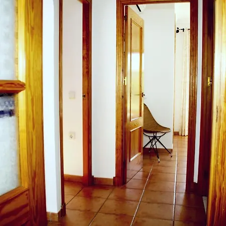 300-meter-bis-zum-strand-caracola-wohnung-mit-garten